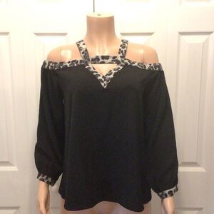 Entro Womens Black Strappy Contrast Print Off The Shoulder Top Size Medium